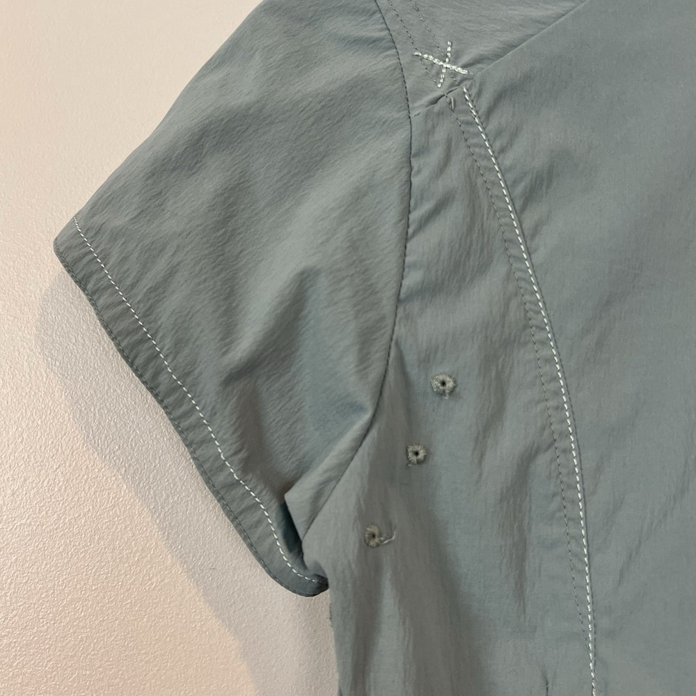 Mountain Hardwear Shirt Womens Small Short Sleeve Button Outdoor Lightweight - Picture 6 of 11